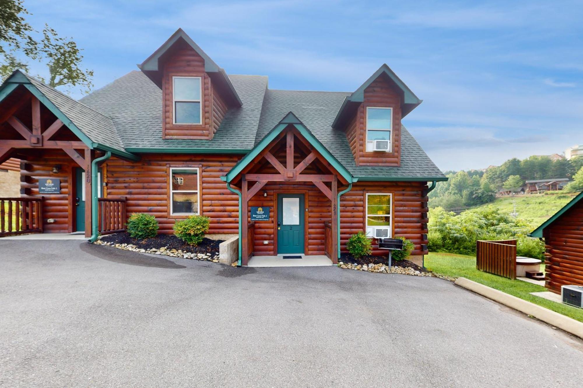 Bear Cove Falls Pigeon Forge Room photo